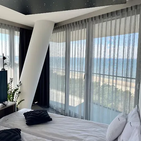 Axel Wave Seaview &spa *