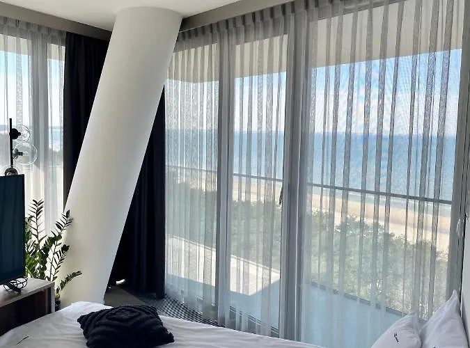 Axel Wave Seaview &spa *