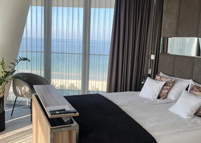 Axel Wave Seaview &spa *